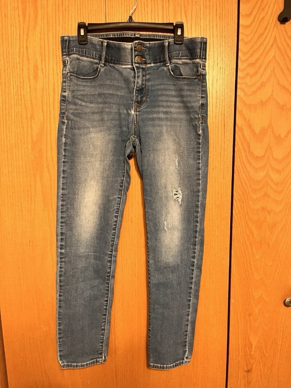 Apt. 9 Straight Leg Tummy Control Jeans - Slightly Distressed - Women's Size 10